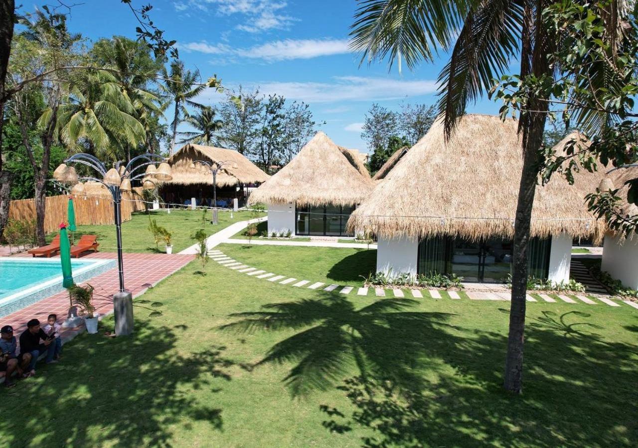 Sea Sand Resort Kampot Bagian luar foto