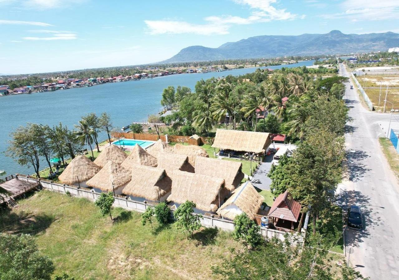 Sea Sand Resort Kampot Bagian luar foto